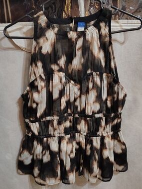 Old Navy Black and Cream Printed Sleeveless Peplum Top